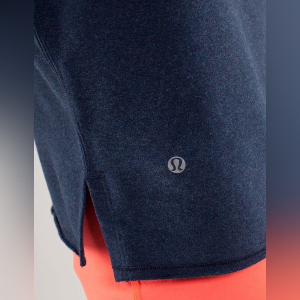 Lululemon Please Me Cropped d Pullover Size 6 Navy Great Condition - Picture 7 of 13